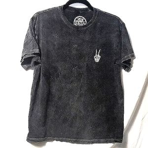 Acid washed skeleton hand shirt